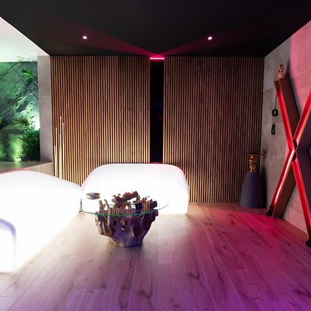 Les Secrets Rooms - Bonneval - Love Room - Spa Et Hammam Privatif Extérieur photo