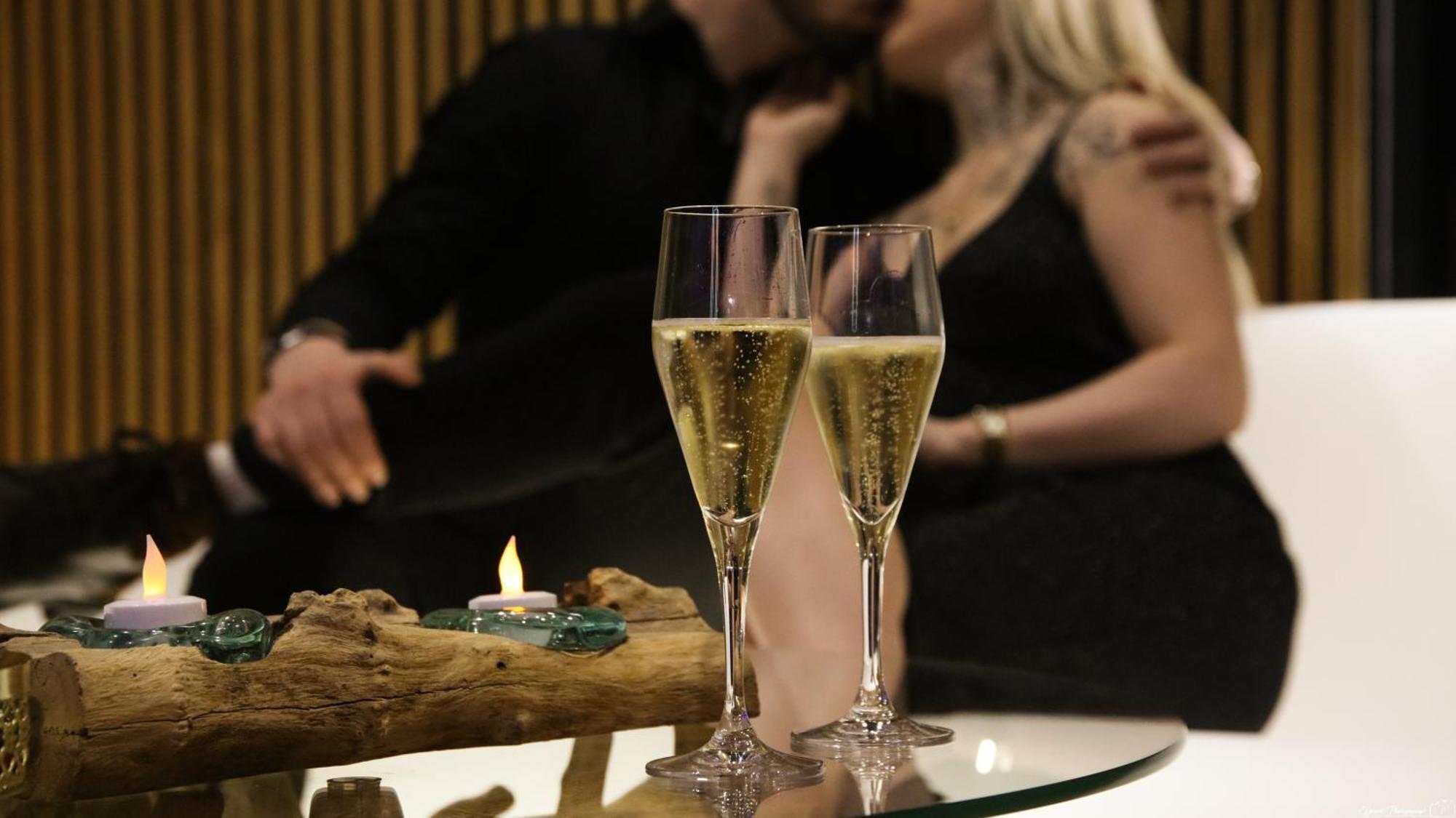 Les Secrets Rooms - Bonneval - Love Room - Spa Et Hammam Privatif Extérieur photo