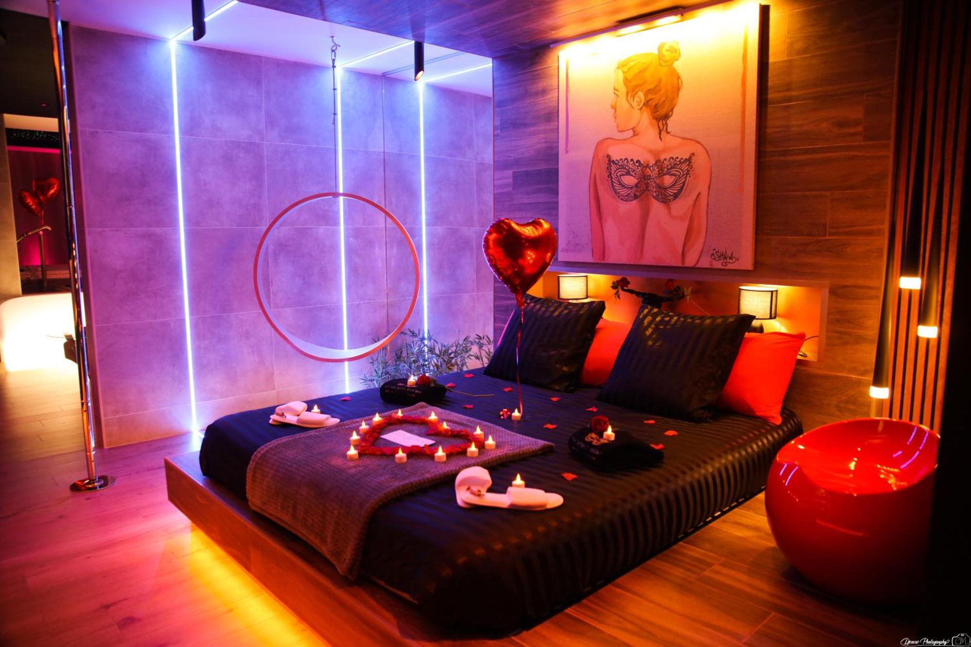 Les Secrets Rooms - Bonneval - Love Room - Spa Et Hammam Privatif Extérieur photo